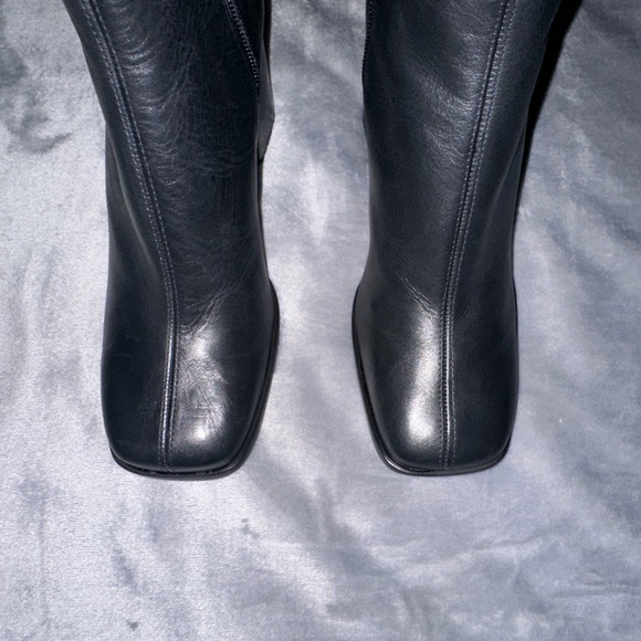 Reformation Nylah Nappa Knee Boot, size 7 Black - Picture 7 of 12